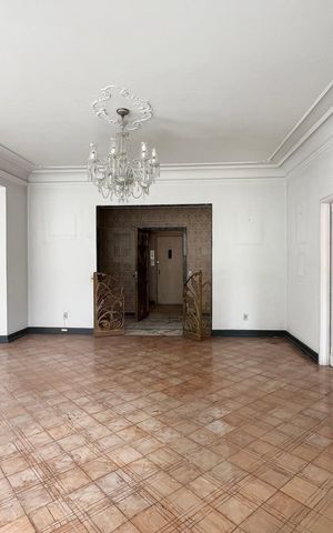 Apartamento à venda com 238m², 3 quartos e 1 vaga Apartamento à venda com 238m², 3 quartos e 1 vagaSala