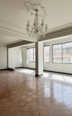 Apartamento à venda com 238m², 3 quartos e 1 vaga Apartamento à venda com 238m², 3 quartos e 1 vagaSala