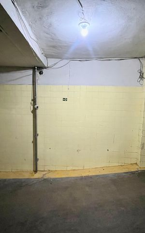 Apartamento à venda com 238m², 3 quartos e 1 vaga Apartamento à venda com 238m², 3 quartos e 1 vagaGaragem