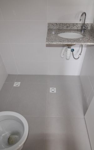 Apartamento à venda com 42m², 2 quartos e sem vagaBanheiro