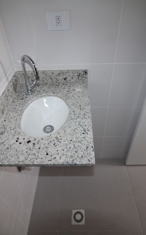 Apartamento à venda com 42m², 2 quartos e sem vagaBanheiro