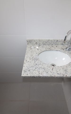 Apartamento à venda com 40m², 2 quartos e 1 vagaBanheiro 1