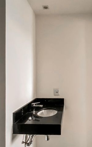 Apartamento à venda com 90m², 1 quarto e 2 vagas Apartamento à venda com 90m², 1 quarto e 2 vagasBanheiro da Suíte