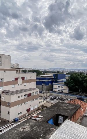 Apartamento à venda com 46m², 1 quarto e 1 vaga Apartamento à venda com 46m², 1 quarto e 1 vagaVaranda