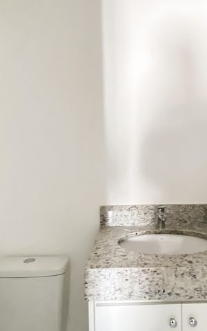 Apartamento à venda com 47m², 1 quarto e 1 vaga Apartamento à venda com 47m², 1 quarto e 1 vagaBanheiro da Suíte