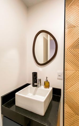 Apartamento à venda com 47m², 2 quartos e 1 vaga Apartamento à venda com 47m², 2 quartos e 1 vagaBanheiro
