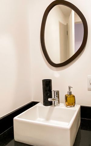 Apartamento à venda com 47m², 2 quartos e 1 vaga Apartamento à venda com 47m², 2 quartos e 1 vagaBanheiro