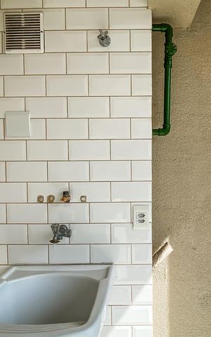 Apartamento à venda com 46m², 2 quartos e 1 vaga Apartamento à venda com 46m², 2 quartos e 1 vagaVaranda/área de serviço