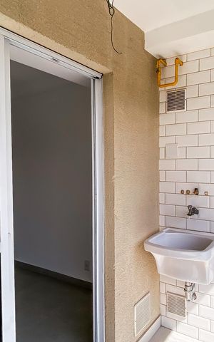 Apartamento à venda com 46m², 2 quartos e 1 vaga Apartamento à venda com 46m², 2 quartos e 1 vagaVaranda/área de serviço