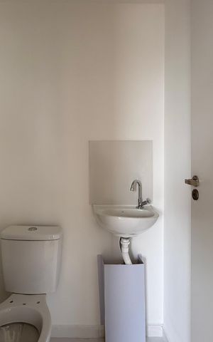 Apartamento à venda com 35m², 2 quartos e sem vaga Apartamento à venda com 35m², 2 quartos e sem vagaBanheiro