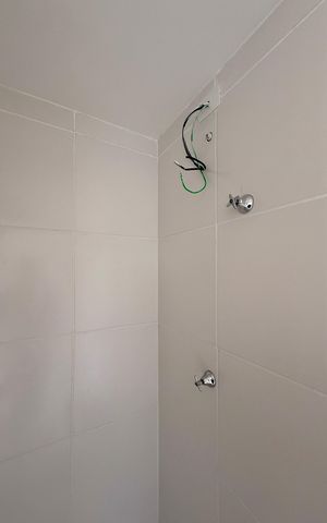 Apartamento à venda com 35m², 2 quartos e sem vaga Apartamento à venda com 35m², 2 quartos e sem vagaBanheiro