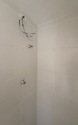Apartamento à venda com 35m², 2 quartos e sem vaga Apartamento à venda com 35m², 2 quartos e sem vagaBanheiro