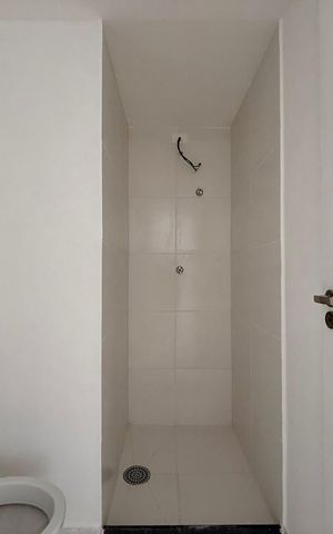 Apartamento à venda com 28m², 2 quartos e sem vaga Apartamento à venda com 28m², 2 quartos e sem vagaBanheiro