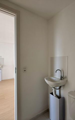 Apartamento à venda com 28m², 2 quartos e sem vaga Apartamento à venda com 28m², 2 quartos e sem vagaBanheiro