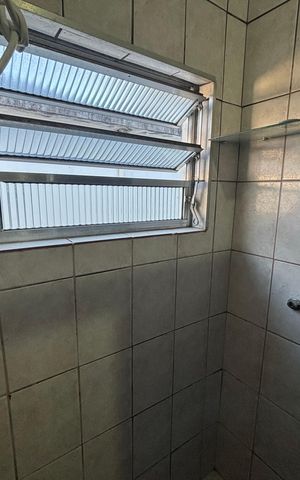 Casa à venda com 70m², 2 quartos e sem vagaBanheiro