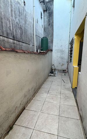 Casa à venda com 70m², 2 quartos e sem vagaQuintal