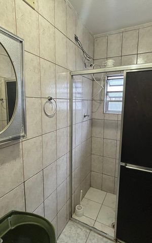Casa à venda com 70m², 2 quartos e sem vagaBanheiro