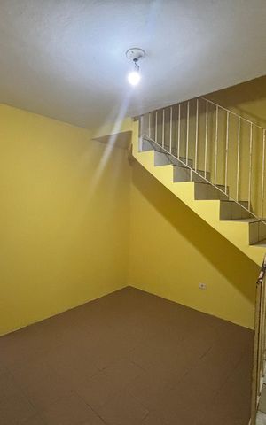 Casa à venda com 70m², 2 quartos e sem vagaSala