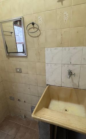Casa à venda com 70m², 2 quartos e sem vagaÁrea de Serviço