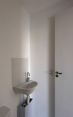 Apartamento à venda com 35m², 2 quartos e sem vaga Apartamento à venda com 35m², 2 quartos e sem vagaBanheiro