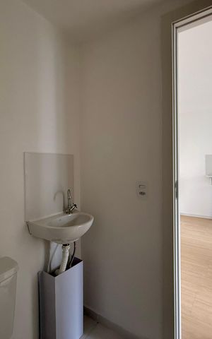 Apartamento à venda com 28m², 2 quartos e sem vaga Apartamento à venda com 28m², 2 quartos e sem vagaBanheiro