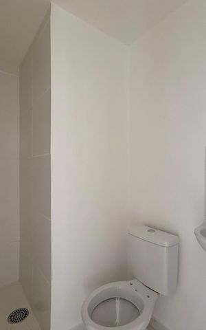 Apartamento à venda com 28m², 2 quartos e sem vaga Apartamento à venda com 28m², 2 quartos e sem vagaBanheiro