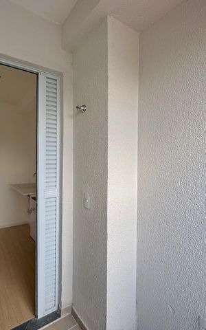Apartamento à venda com 28m², 2 quartos e sem vaga Apartamento à venda com 28m², 2 quartos e sem vagaSacada