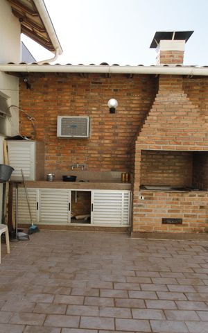 Casa à venda com 294m², 4 quartos e 4 vagasÁrea externa