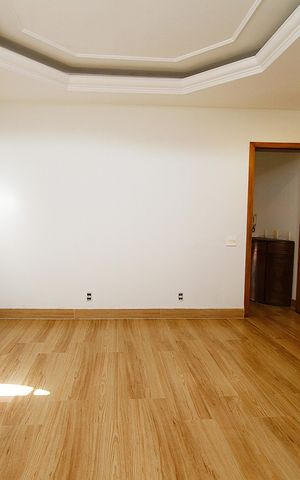 Casa à venda com 294m², 4 quartos e 4 vagasSuíte 3