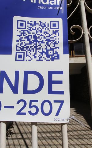 Casa à venda com 294m², 4 quartos e 4 vagasPlaca