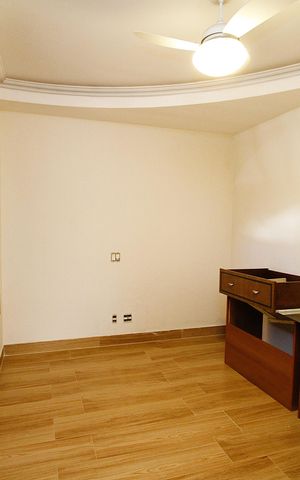 Casa à venda com 294m², 4 quartos e 4 vagasSuíte 4