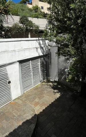 Casa para alugar com 302m², 3 quartos e 4 vagas