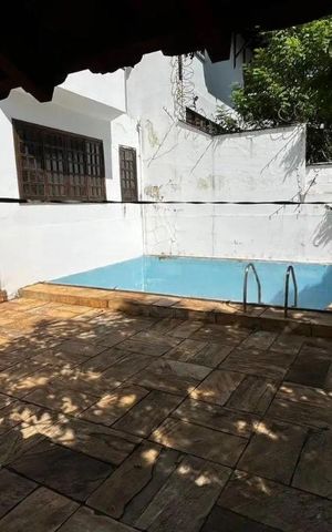Casa para alugar com 302m², 3 quartos e 4 vagas