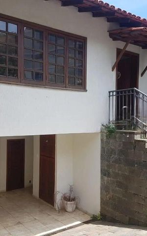 Casa para alugar com 302m², 3 quartos e 4 vagas