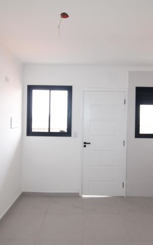 Apartamento à venda com 40m², 2 quartos e sem vagaSala / Cozinha