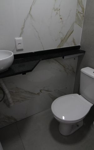 Casa de condomínio à venda com 150m², 4 quartos e 1 vagaLavabo