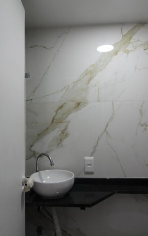 Casa de condomínio à venda com 150m², 4 quartos e 1 vagaLavabo