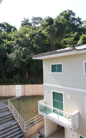 Casa de condomínio à venda com 150m², 4 quartos e 1 vagaSala 2 - Vista