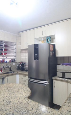 Casa à venda com 126m², 3 quartos e 2 vagasCozinha