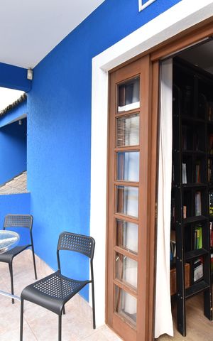 Casa à venda com 330m², 5 quartos e 5 vagasSacada do Quarto 2