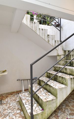 Casa à venda com 330m², 5 quartos e 5 vagasÁrea de Serviço