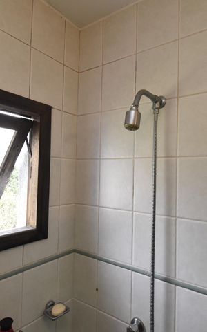Casa à venda com 330m², 5 quartos e 5 vagasBanheiro da Suíte