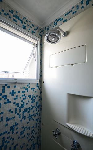 Apartamento à venda com 93m², 2 quartos e 2 vagasBanheiro Suíte 