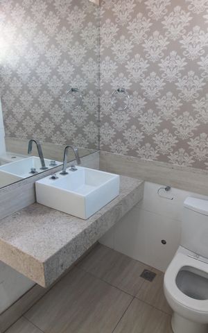 Casa para alugar com 172m², 3 quartos e 2 vagasBanheiro 2