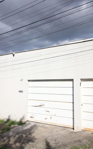Casa para alugar com 172m², 3 quartos e 2 vagasFachada