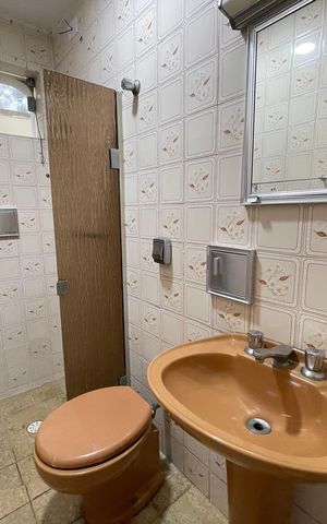 Casa à venda com 121m², 3 quartos e 2 vagas Casa à venda com 121m², 3 quartos e 2 vagasBanheiro 3