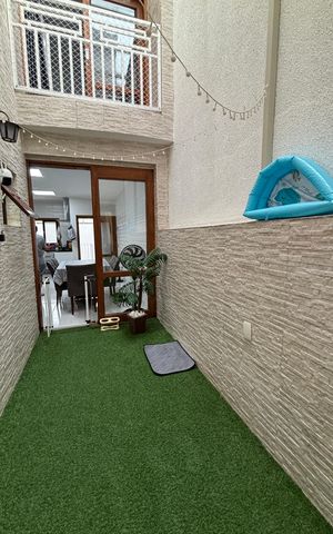Casa à venda com 247m², 3 quartos e 7 vagas Casa à venda com 247m², 3 quartos e 7 vagasJardim de Inverno