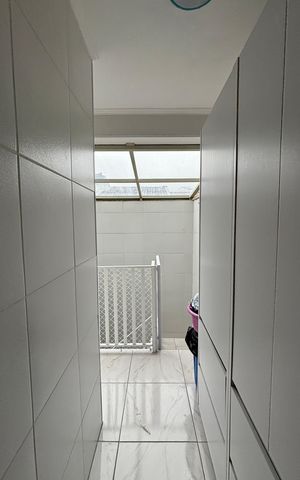 Casa à venda com 247m², 3 quartos e 7 vagas Casa à venda com 247m², 3 quartos e 7 vagasÁrea de Serviço