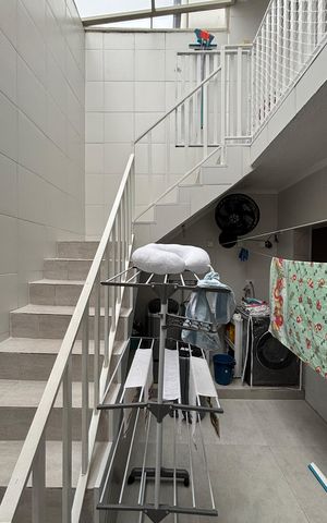 Casa à venda com 247m², 3 quartos e 7 vagas Casa à venda com 247m², 3 quartos e 7 vagasÁrea de Serviço