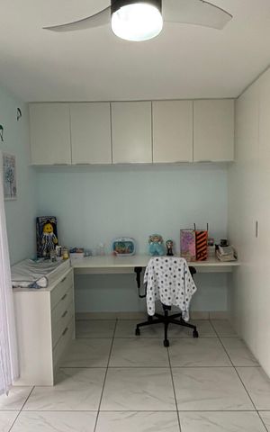 Casa à venda com 247m², 3 quartos e 7 vagas Casa à venda com 247m², 3 quartos e 7 vagasQuarto 1